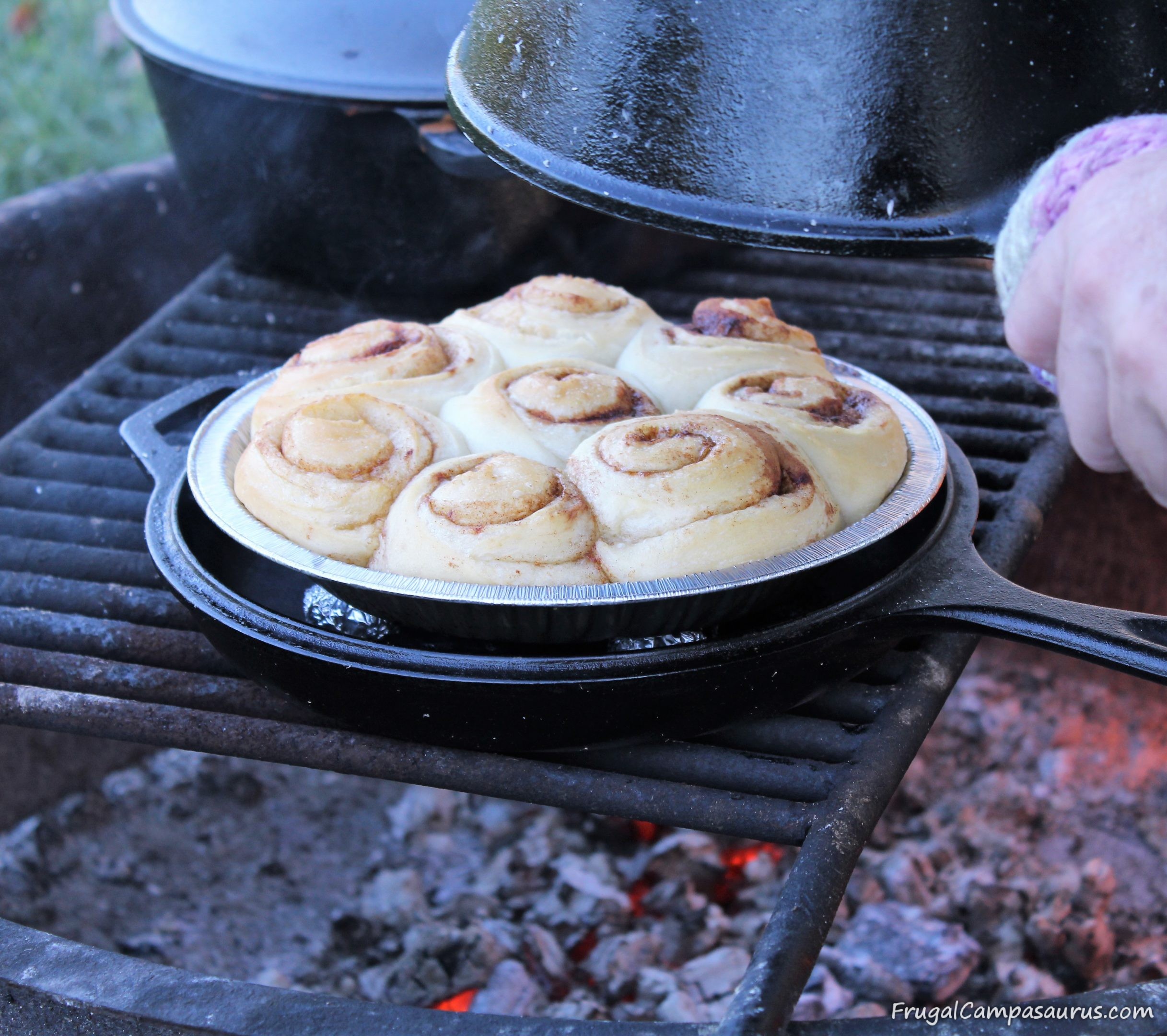 New (to me) Dutch Oven Cooking Method= Delicious Cinnamon Rolls